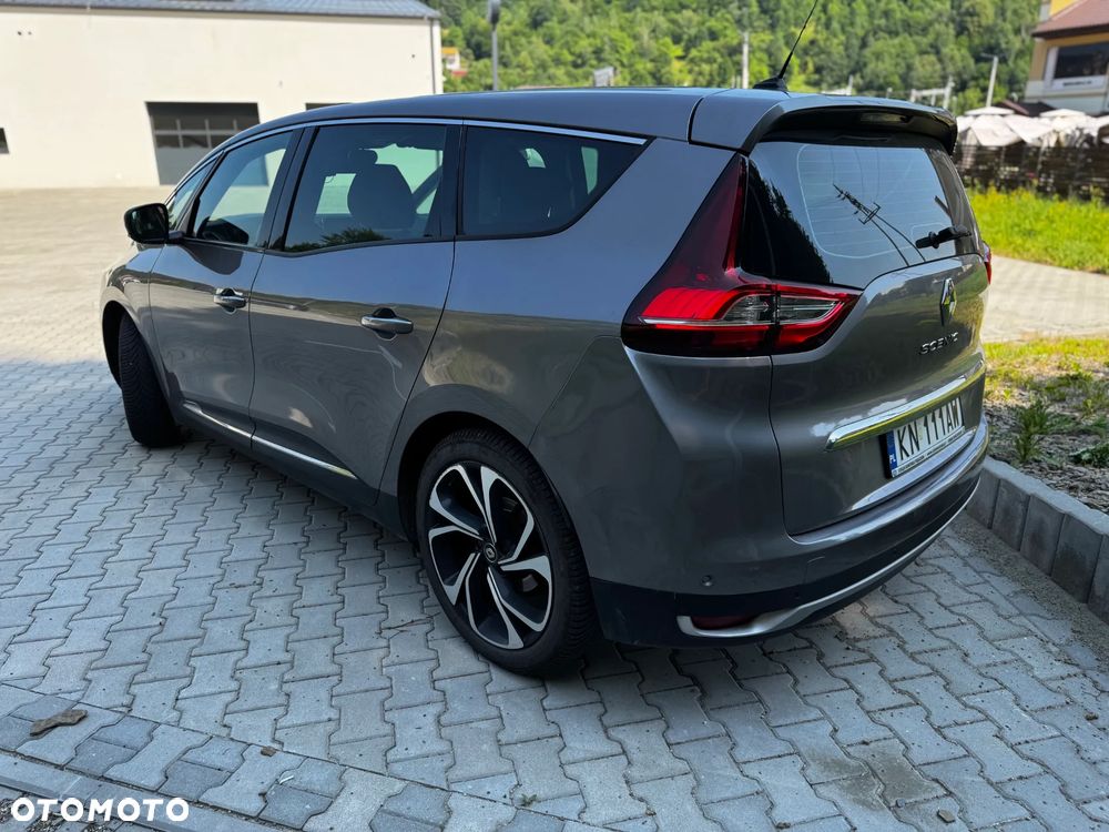 Renault Grand Scenic - 9