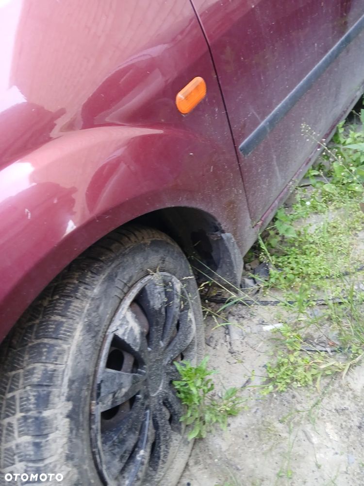 Ford fiesta mk6 1.3l P8 maska pokrywa silnika klapa bagażnika zderzak lampa reflektor pas przedni stop lampy halogeny przeciwmgłowe odblaski grill atrapa znaczek błotnik błotniki drzwi zbiornik wlew paliwa szyba lusterko - 4