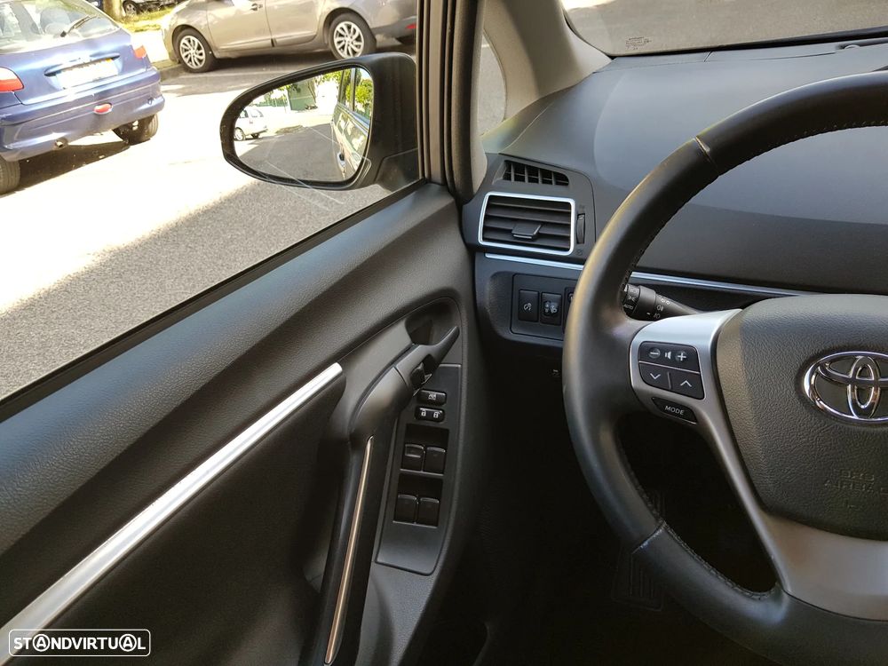 Toyota Verso 2.0 D-4D Exclusive+NAVI - 23