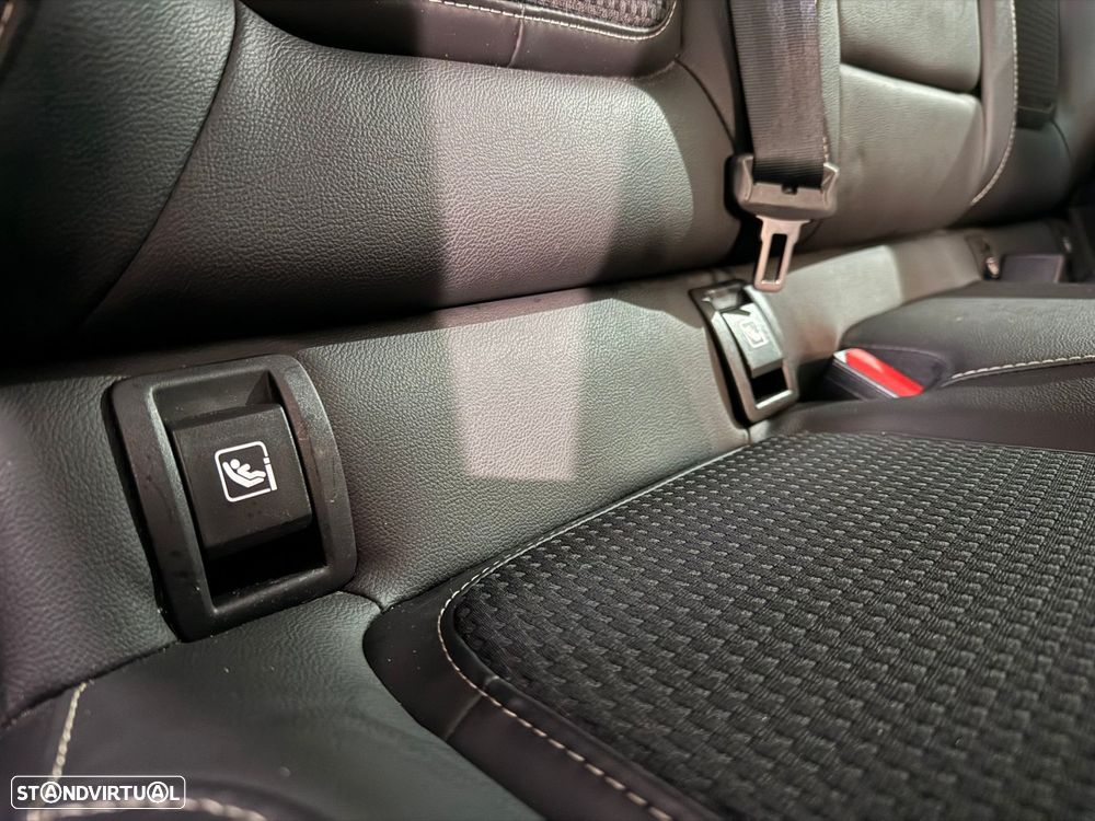 Renault Mégane ENERGY TCe 130 BOSE EDITION - 14