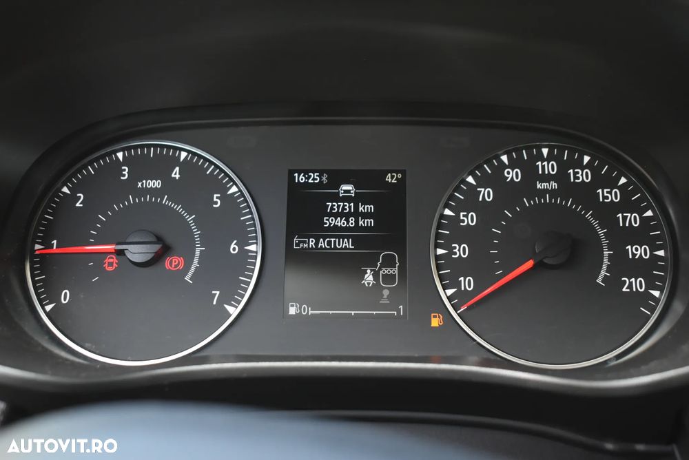 Dacia Logan TCe 90 MT5 Comfort - 6
