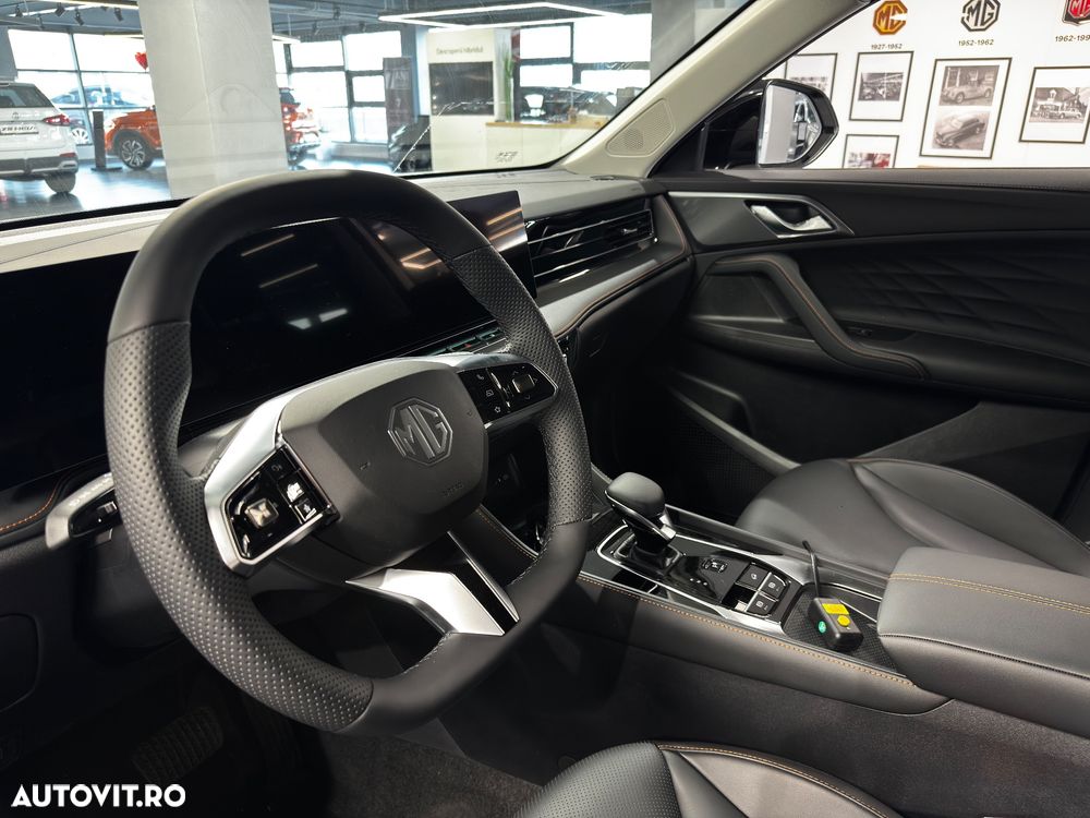 MG HS 1.5 T-GDi HEV Exclusive - 11