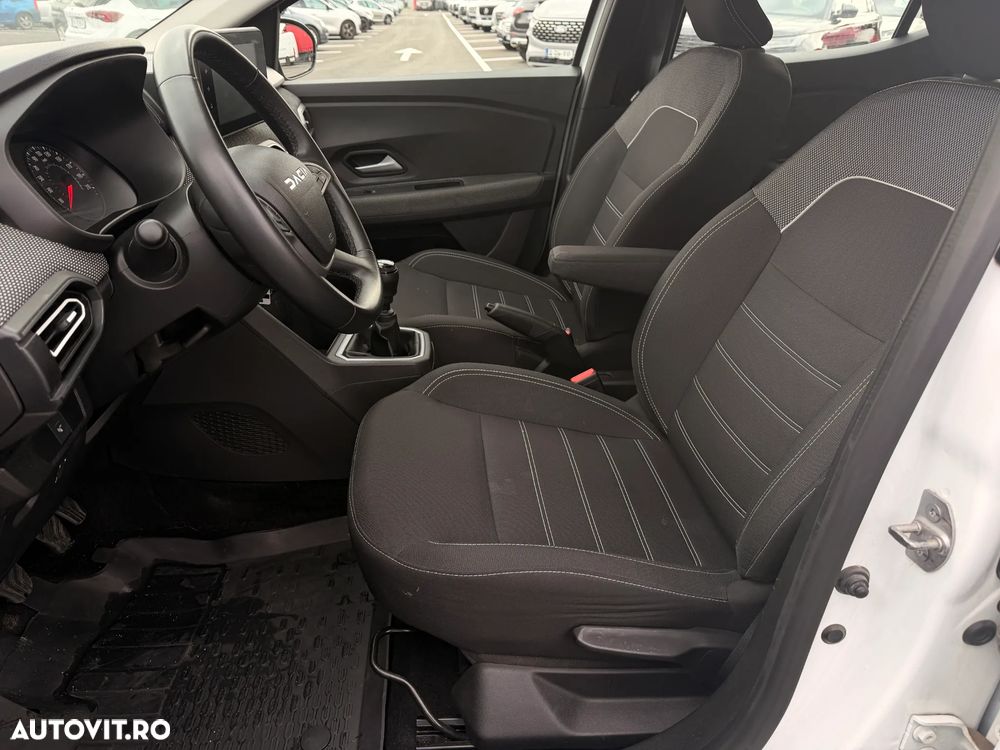 Dacia Sandero - 11