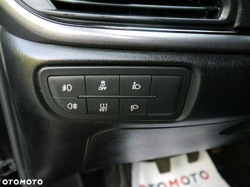 Fiat Tipo 1.6 MultiJet 16v Sport - 33