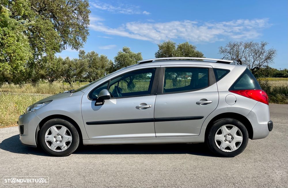 Peugeot 207 SW 1.4 Trendy - 8