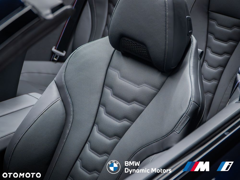 BMW Seria 8 840i - 27