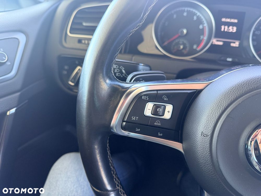 Volkswagen Golf 1.4 TSI BMT Highline DSG - 20