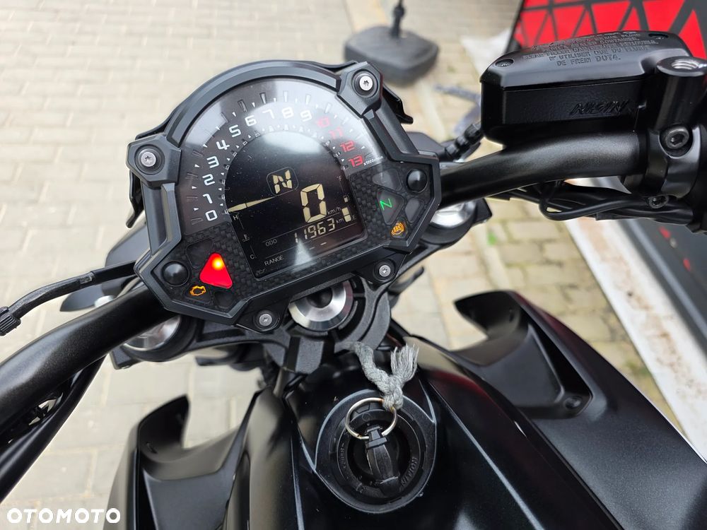 Kawasaki Z 650 - 18