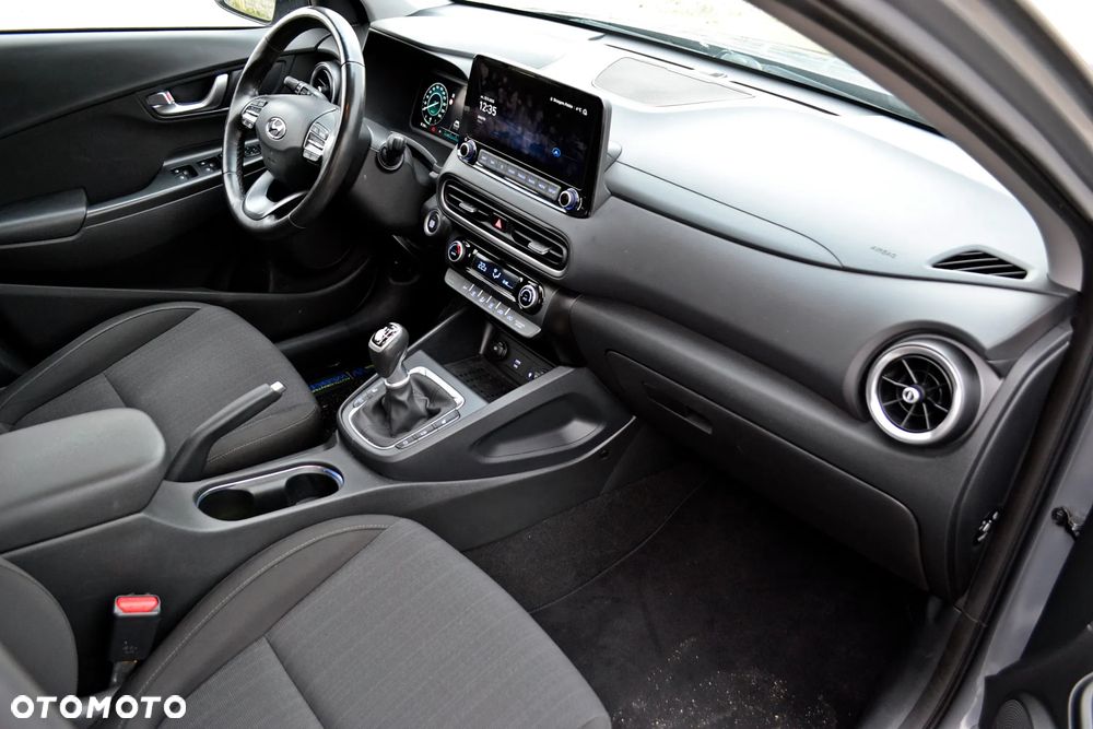 Hyundai Kona - 16