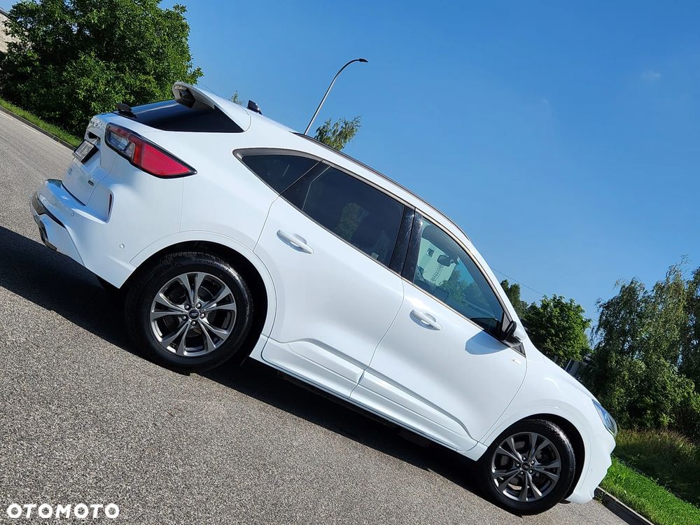 Ford Kuga 2.5P PHEV FWD ST-Line X - 24