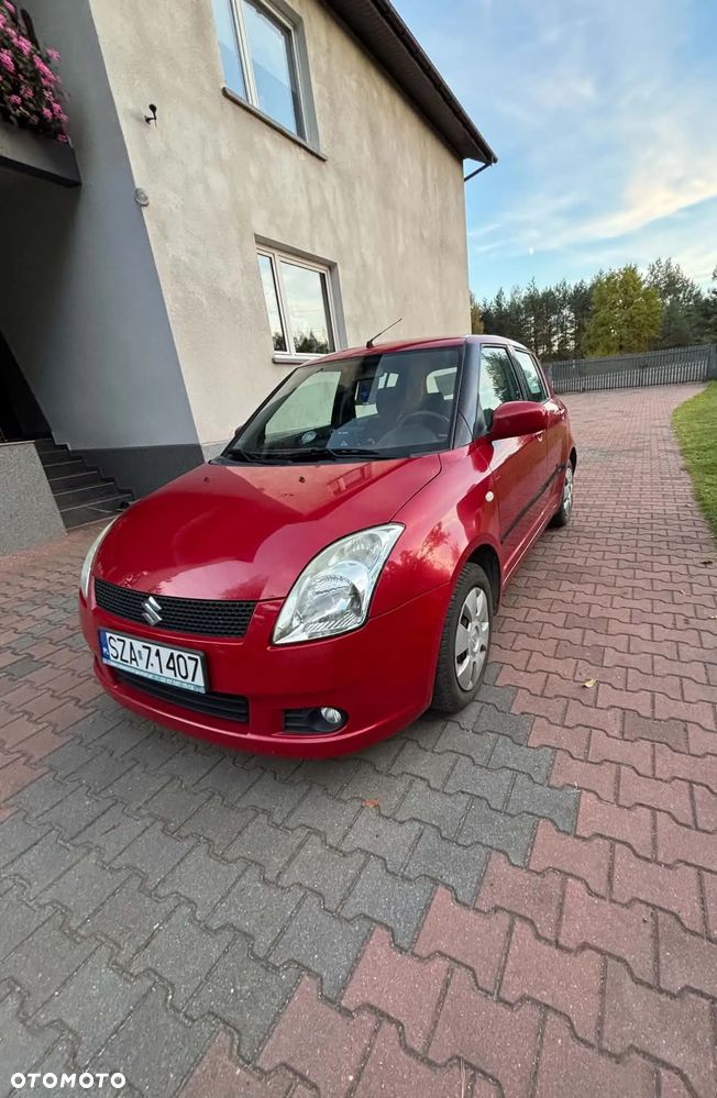 Suzuki Swift - 1