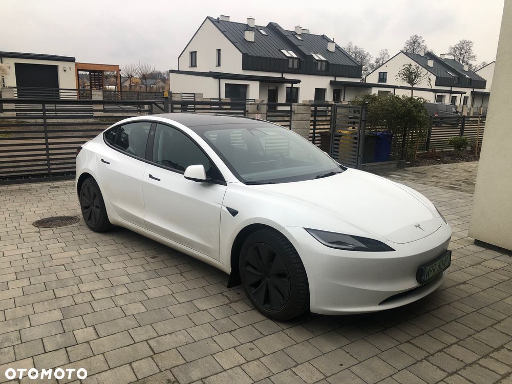Tesla Model 3 Standard Reichweite Plus Hinterradantrieb - 1