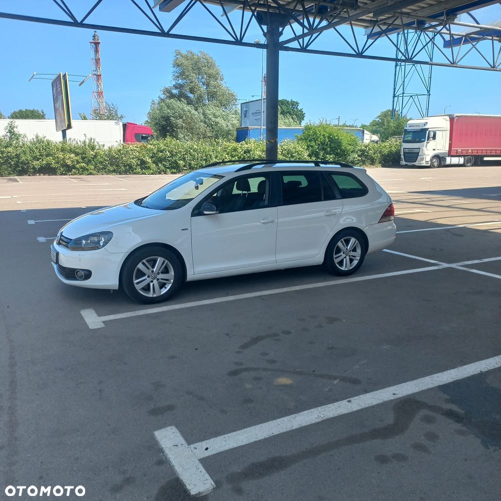Volkswagen Golf - 2