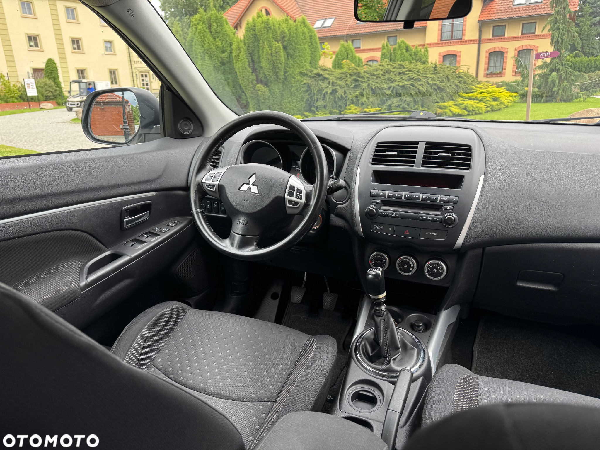 Mitsubishi ASX - 12