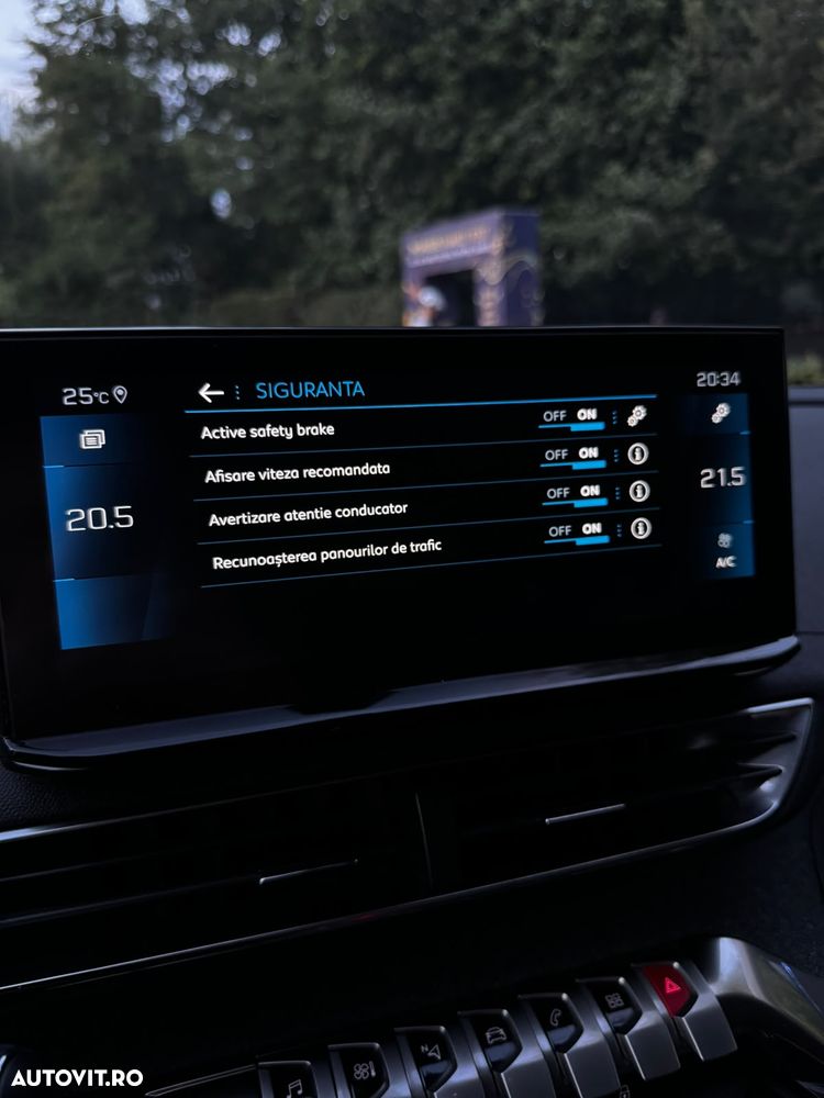 Peugeot 3008 1.5 BlueHDI 130 EAT8 Allure Pack - 23