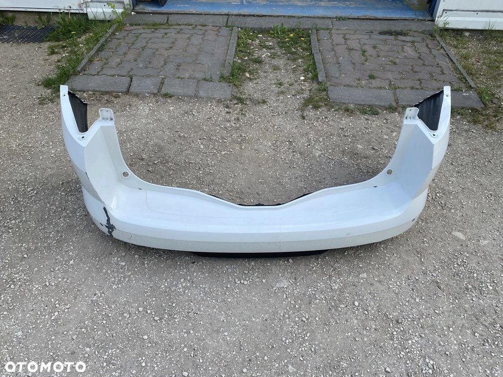 ZDERZAK TYŁ TYLNY MEGANE IV KOMBI Z BELKĄ 850226043R - 2