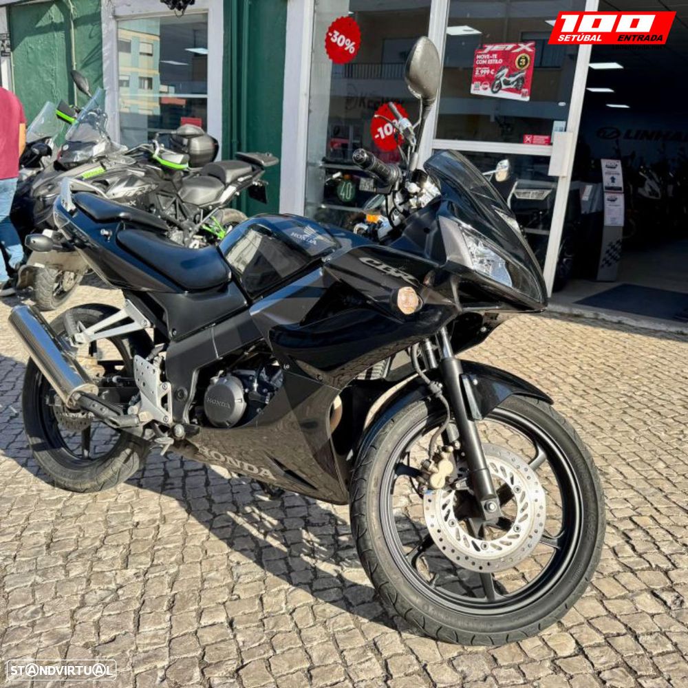 Honda CBR 125 - 10