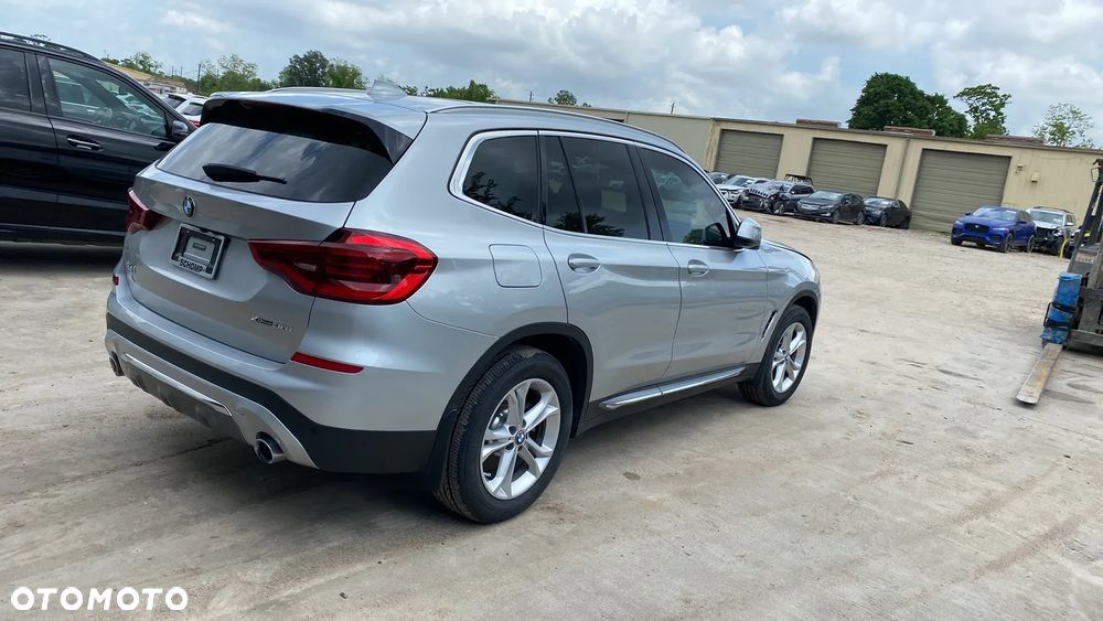BMW X3 xDrive30i Luxury Line - 36