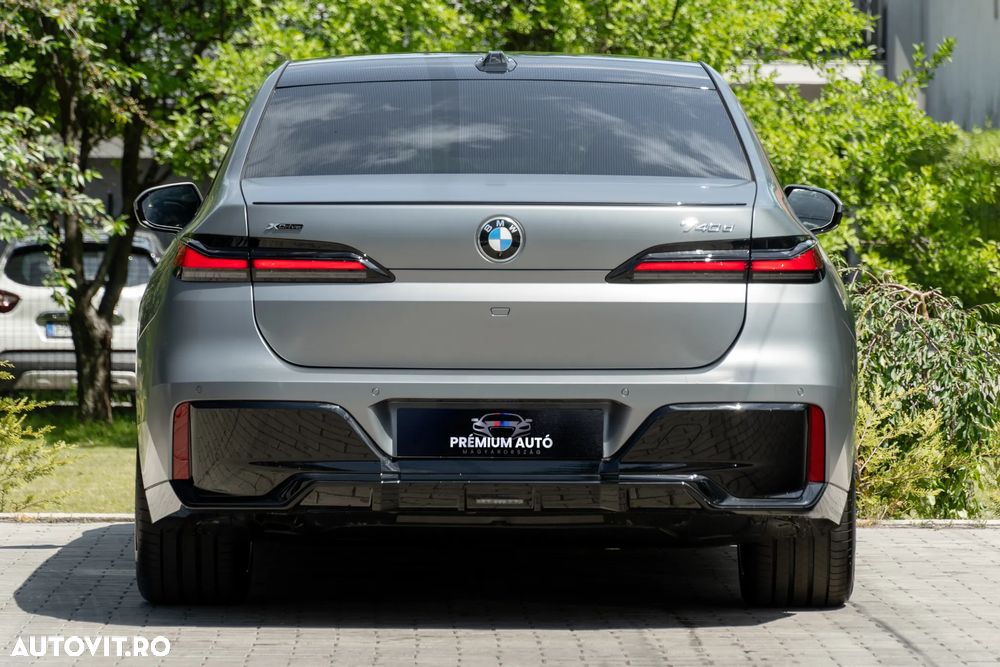 BMW Seria 7 740d xDrive MHEV - 5