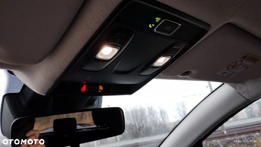 Renault Clio 1.0 TCe Techno - 24