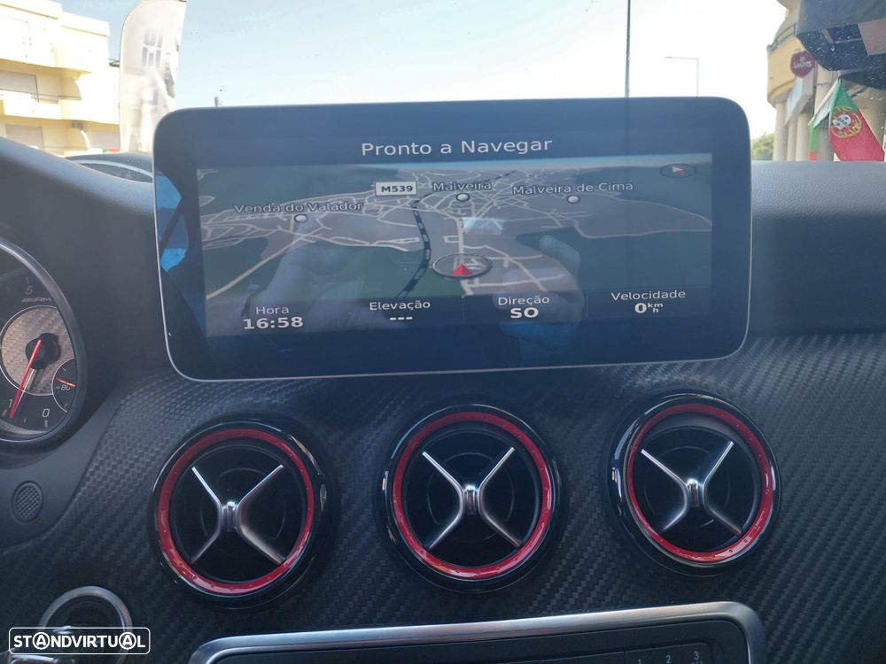 Mercedes-Benz A 45 AMG 4Matic Speedshift 7G-DCT - 18