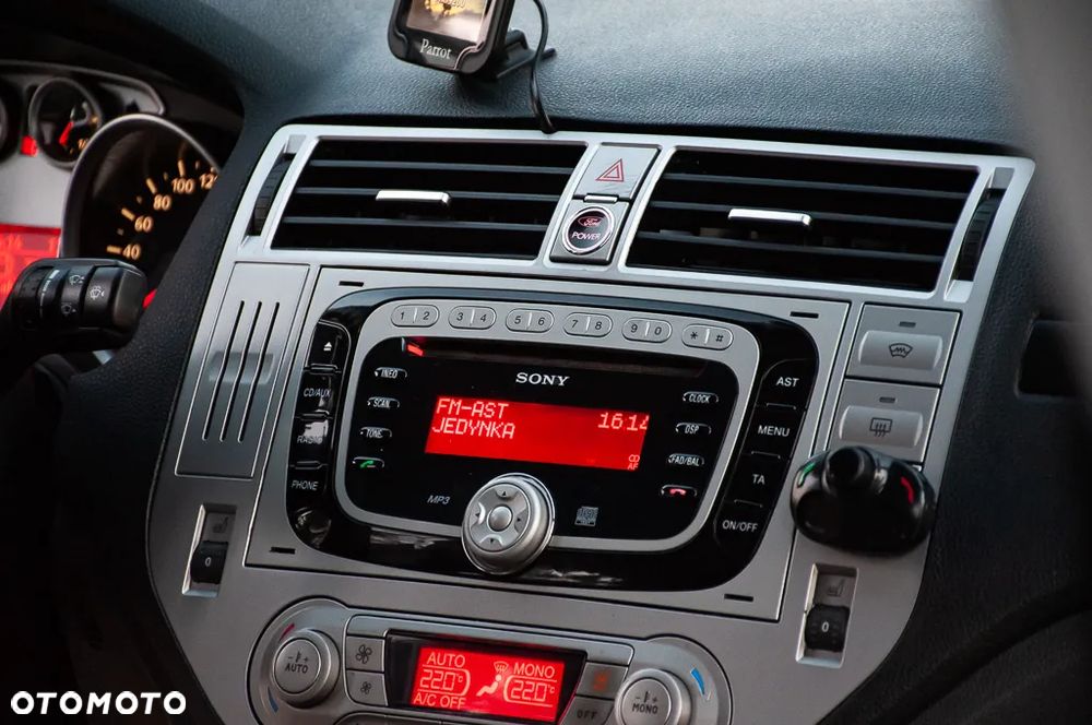 Ford Kuga 2.0 TDCi Titanium - 10