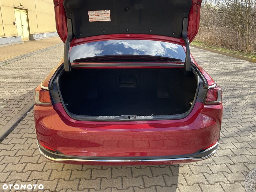Lexus ES 300h Prestige - 36