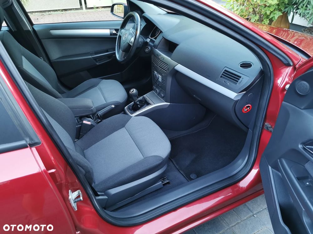 Opel Astra 1.6 Enjoy - 11