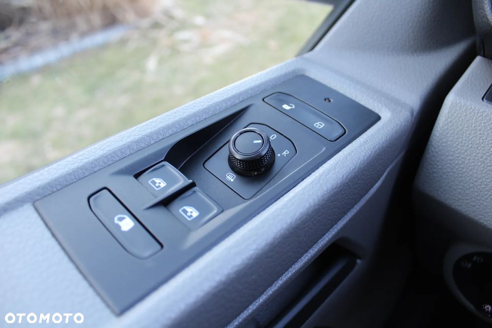 Volkswagen Transporter T6.1 Long 2.0 TDI 150 KM Salon PL - 35