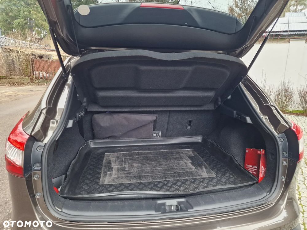 Nissan Qashqai 1.6 DCi Xtronic TEKNA - 12