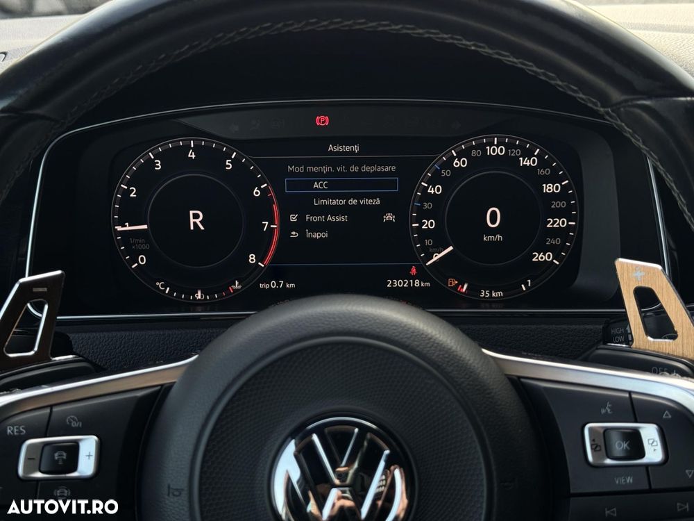 Volkswagen Golf - 18