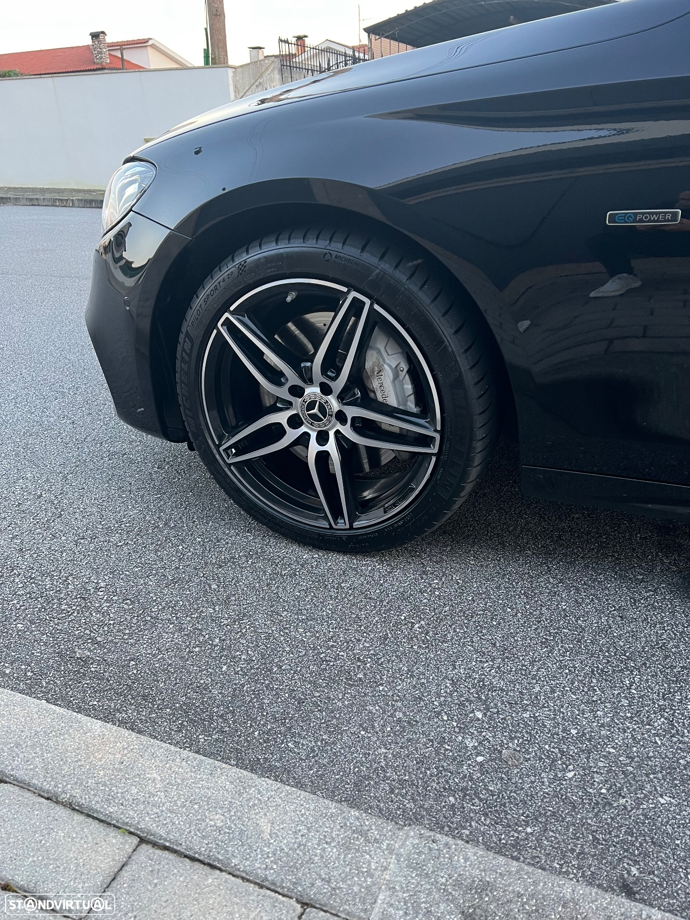 Mercedes-Benz E 350 e AMG - 3