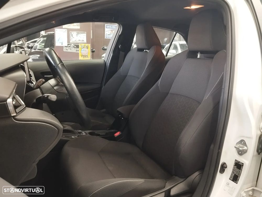 Toyota Corolla 1.8 Hybrid Comfort - 15