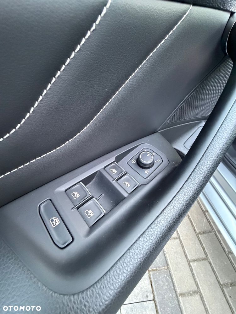 Volkswagen Passat 1.5 TSI EVO Elegance DSG - 13