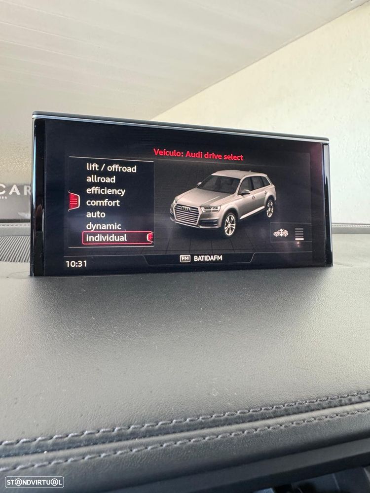Audi SQ7 4.0 TDI V8 quattro Tiptronic 7L - 29