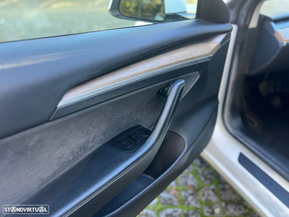 Tesla Model 3 Long Range RWD - 7