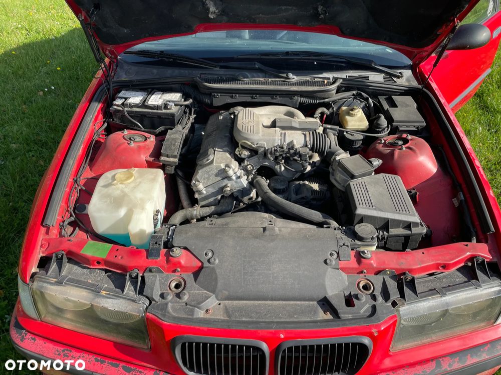 BMW Seria 3 316i - 10