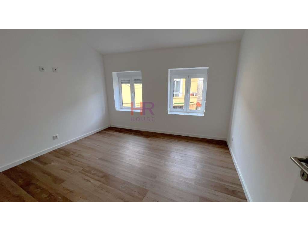 Apartamento T1 novo no centro de Coimbra com acabamentos modernos. - Grande imagem: 3/5