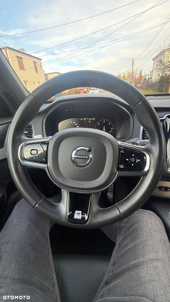 Volvo XC 90 D5 AWD Geartronic RDesign - 22
