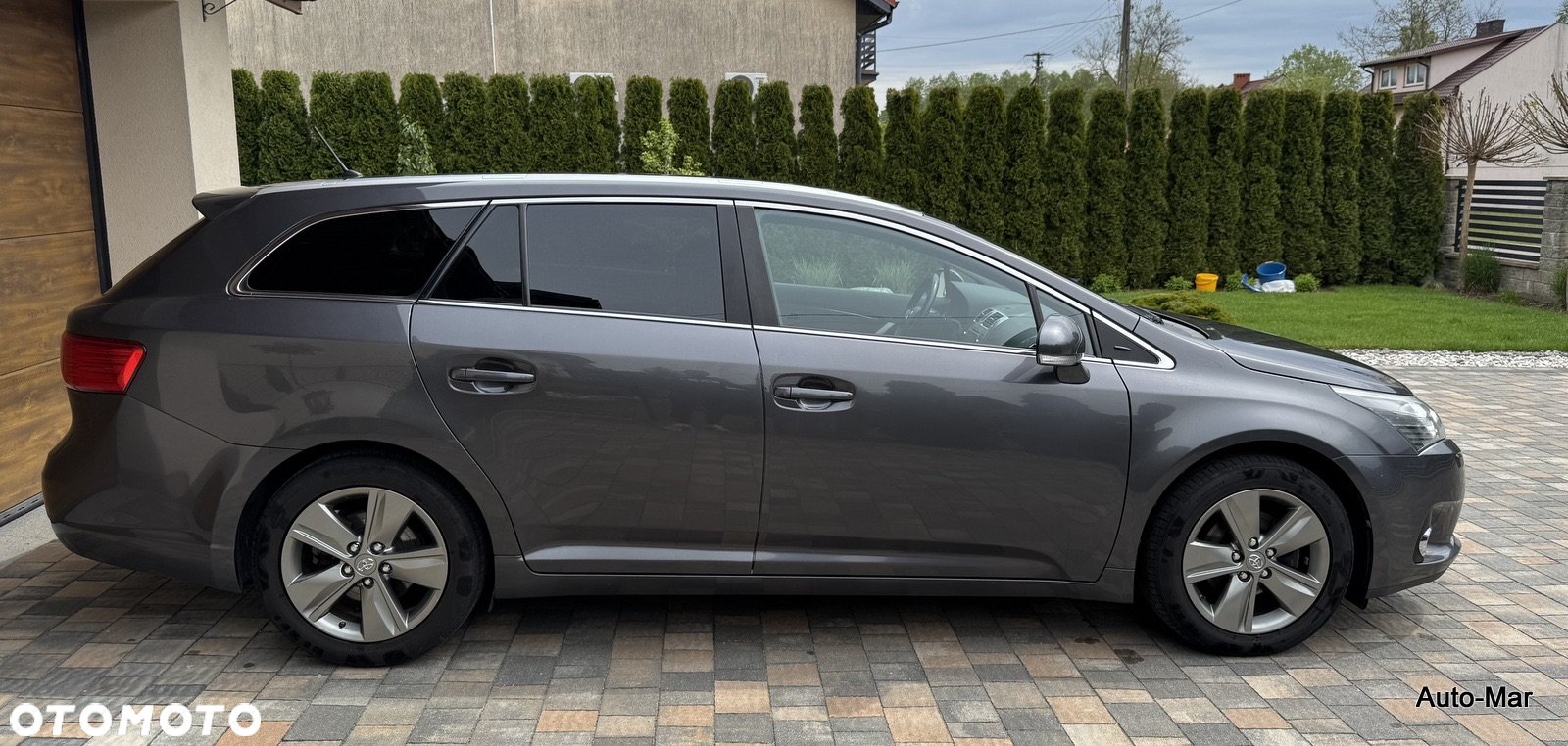 Toyota Avensis 1.8 Premium - 6
