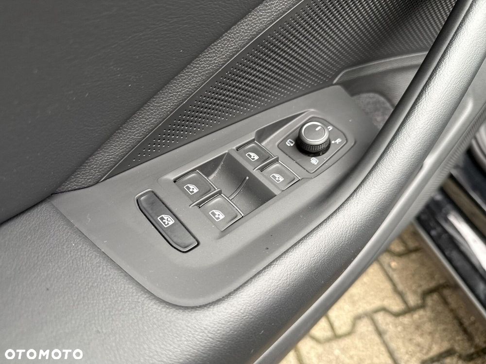 Volkswagen Passat 2.0 TDI SCR Elegance DSG - 20