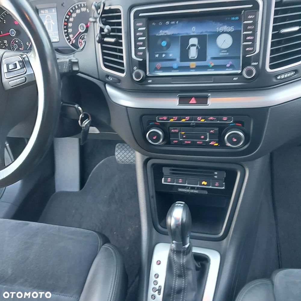 Volkswagen Sharan 2.0 TDI DSG BlueMotion Technology Comfortline - 6