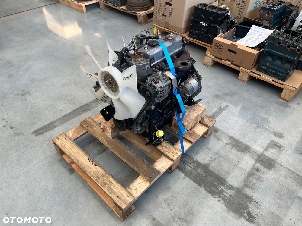 SILNIK ISEKI E3CD E3CE 9000netto - 9