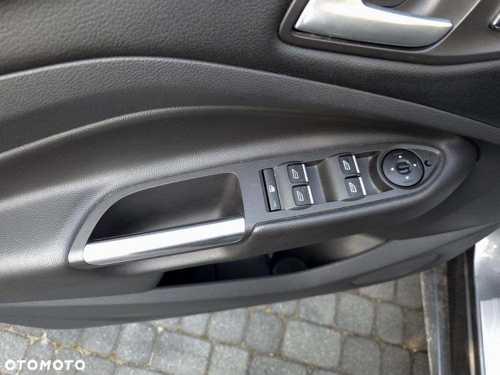 Ford Kuga 2.0 TDCi 4WD Titanium - 20