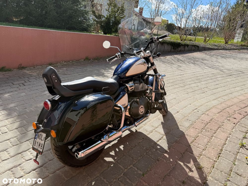 Royal Enfield Super Meteor - 9