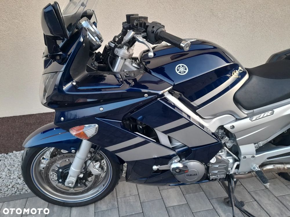 Yamaha FJR - 35
