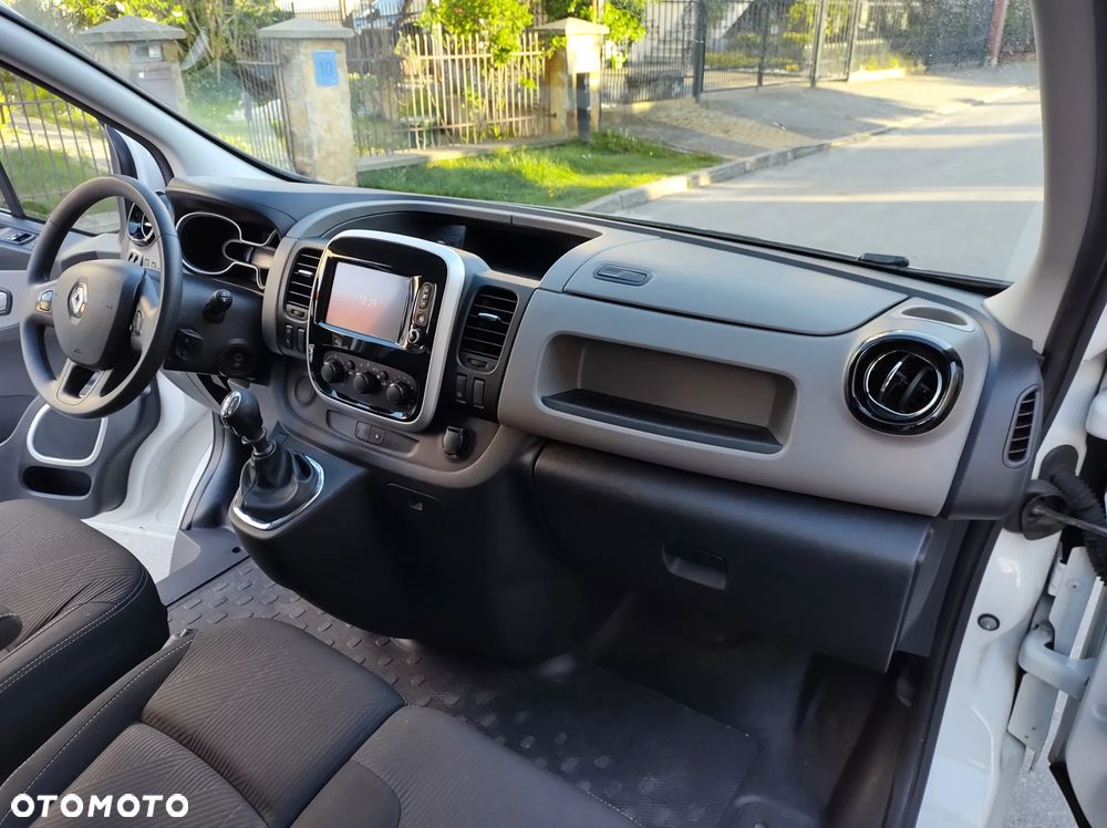 Renault Trafic - 28