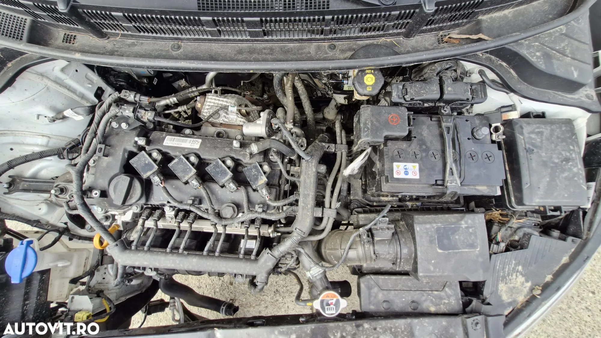 Dezmembram Kia Stonic an 2024 motor 1.2 benzina - 3