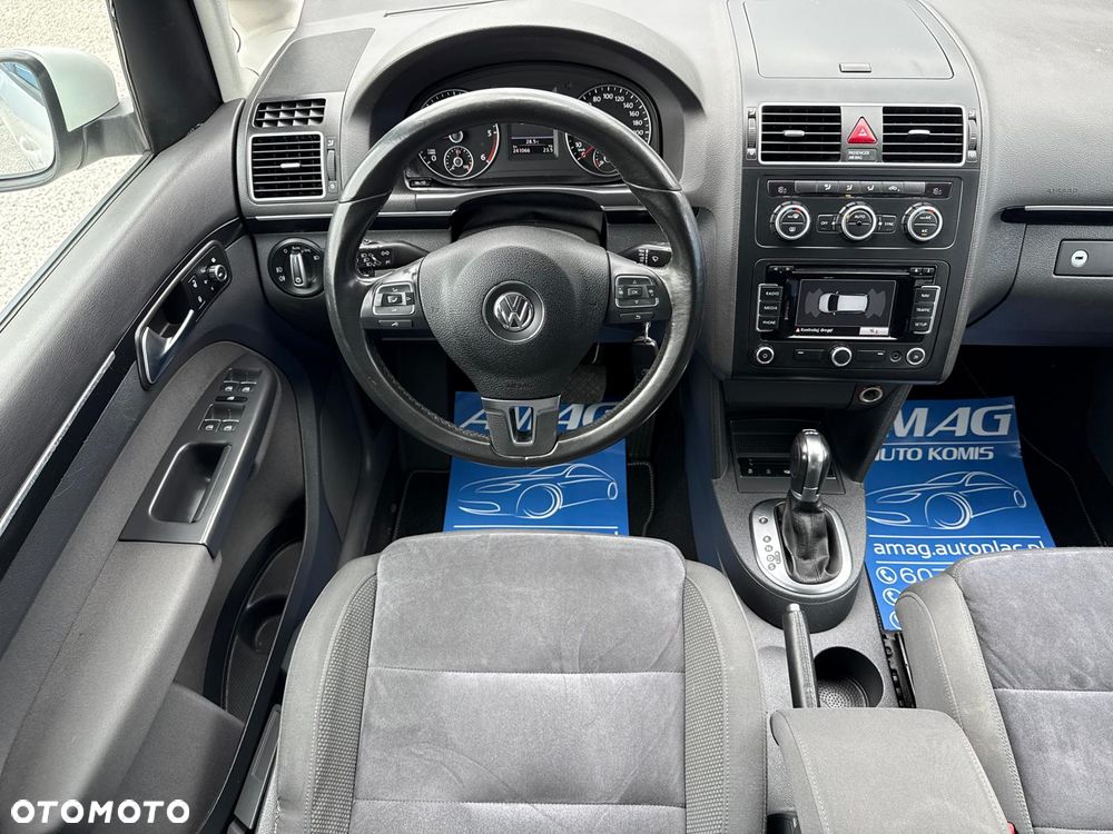 Volkswagen Touran 2.0 TDI DPF DSG Life - 23