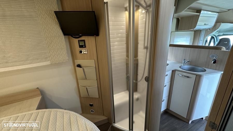 Burstner Ixeo IT 734 30 Anos c.central e basculante - 20